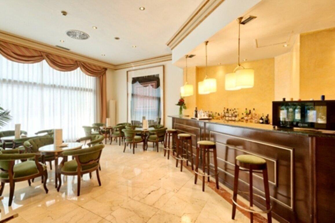 Hotel Roger De Lluria Barcelona Zewnętrze zdjęcie