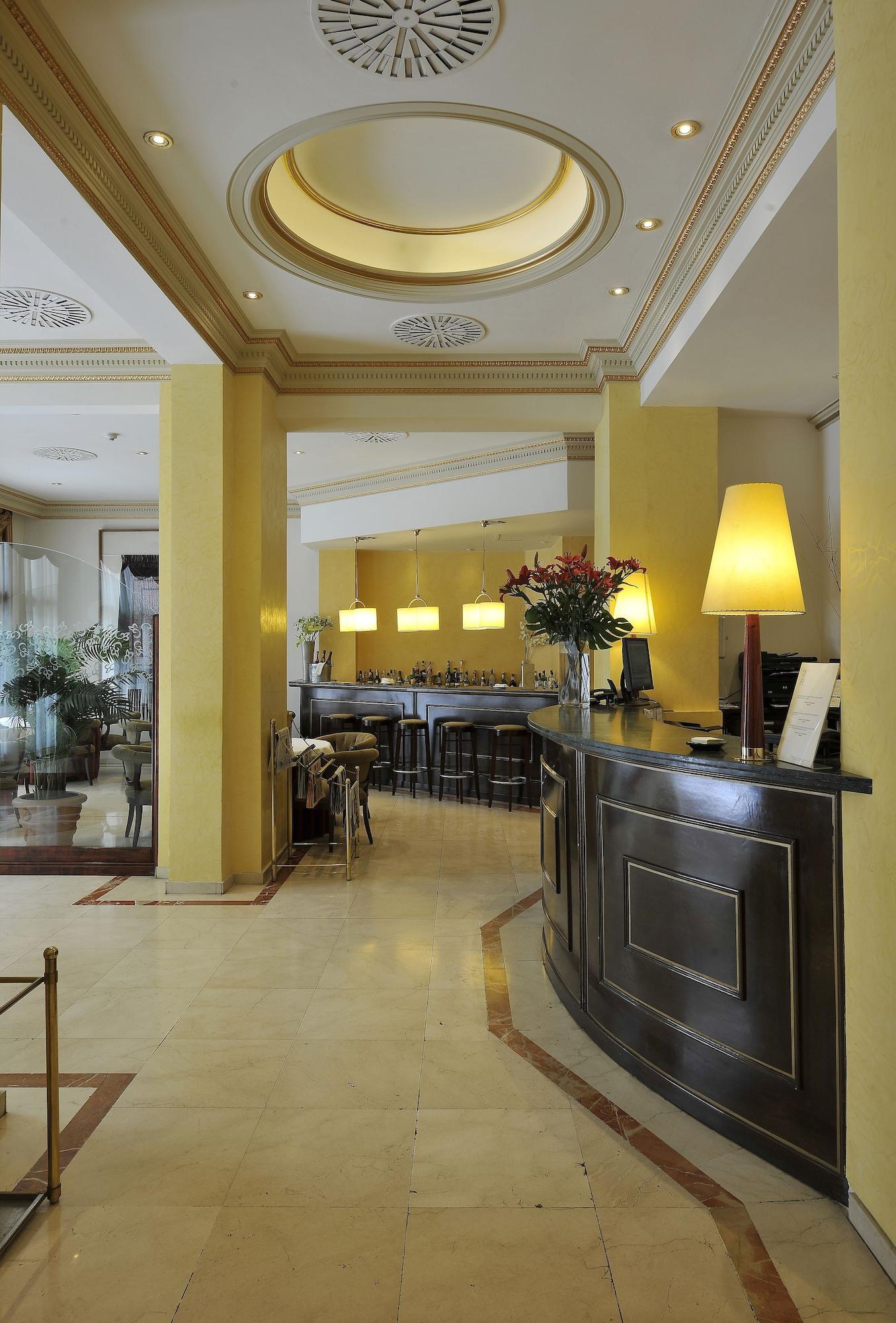 Hotel Roger De Lluria Barcelona Zewnętrze zdjęcie